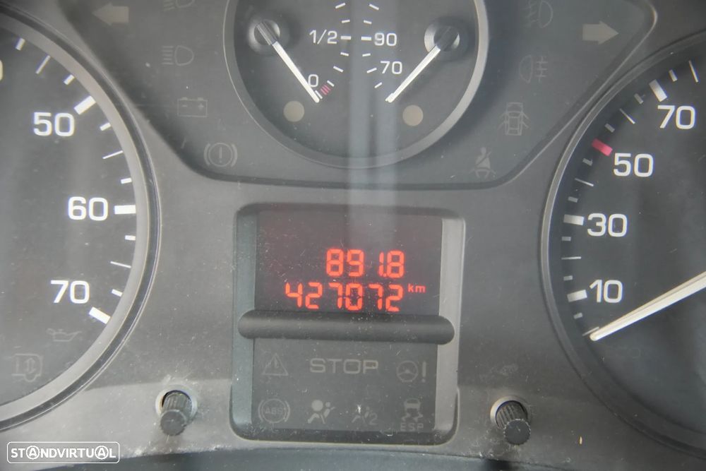 Peugeot Partner 1.6HDI 3Lugares - 13
