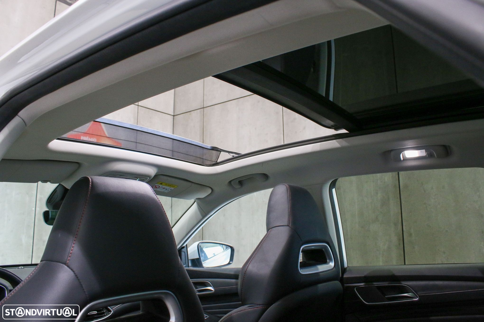MG EHS 1.5 T-GDI Plug-in Hybrid Luxury - 48