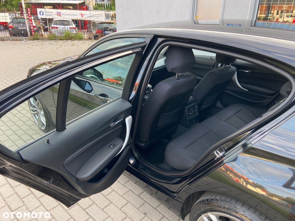 BMW Seria 1 118i Sport Line - 17