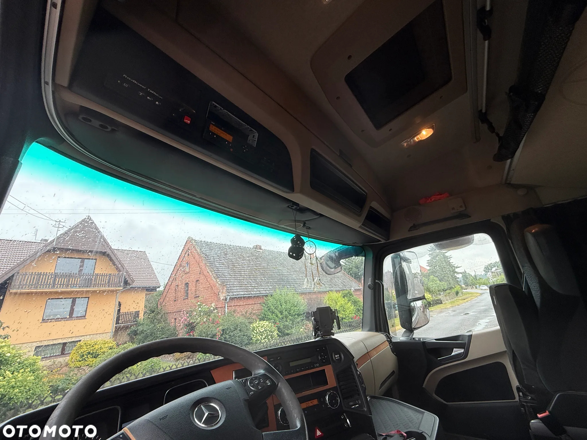 Mercedes-Benz Actros - 22