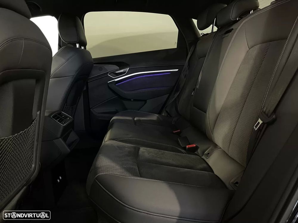 Audi Q8 e-Tron Sportback 50 quattro S line - 16