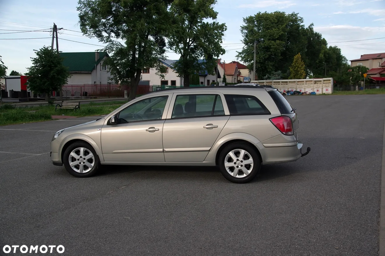 Opel Astra 1.6 Caravan Enjoy - 13