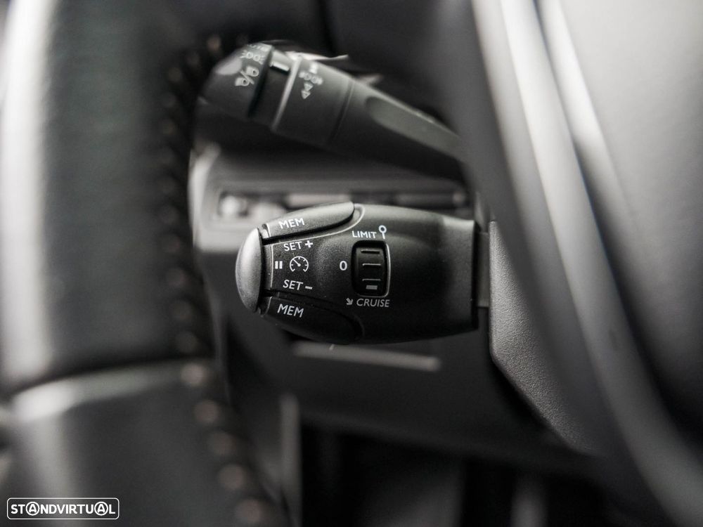 Peugeot 3008 1.5 BlueHDi Active - 17