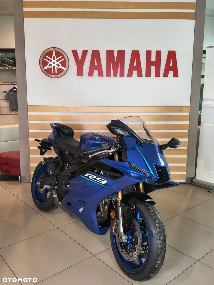 Yamaha R9 - 1