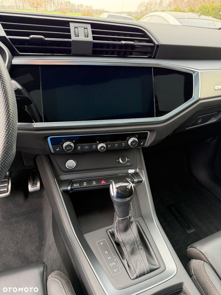 Audi Q3 45 TFSI Quattro S tronic S line - 28