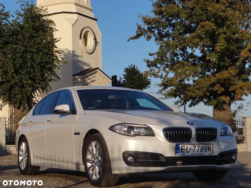 BMW Seria 5 525d xDrive - 18