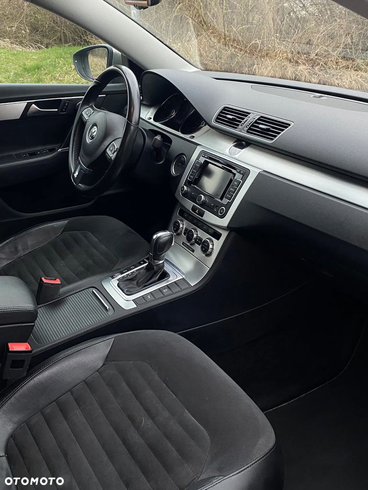 Volkswagen Passat 2.0 TDI Highline DSG - 11