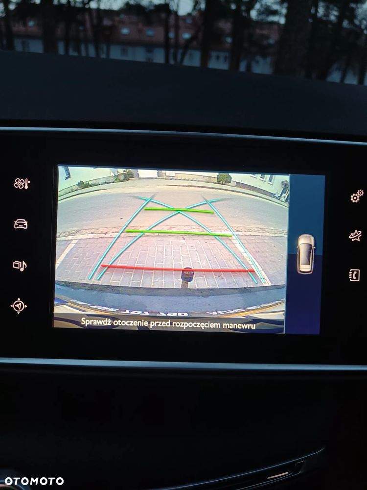 Peugeot 308 1.6 BlueHDi Allure S&S - 11