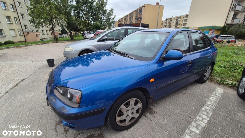 Hyundai Elantra - 1