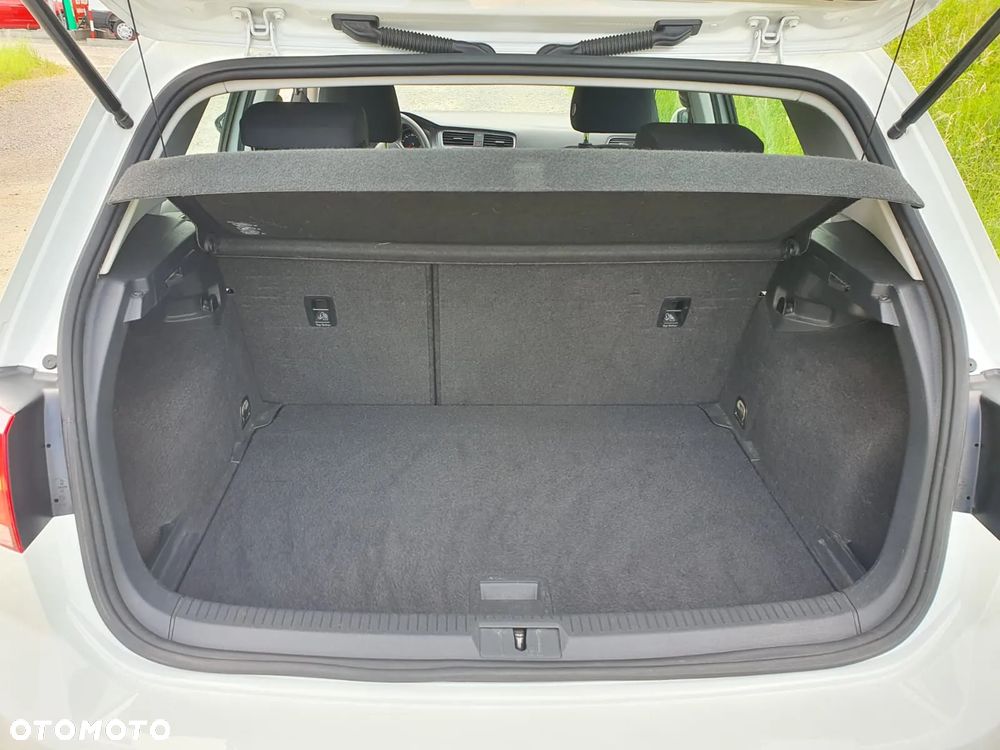 Volkswagen Golf 1.6 TDI BlueMotion Technology Trendline - 13