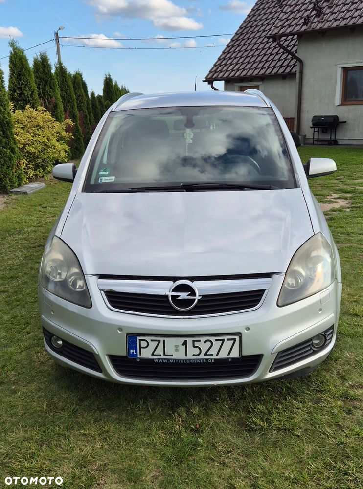 Opel Zafira 1.9 CDTI Cosmo - 8