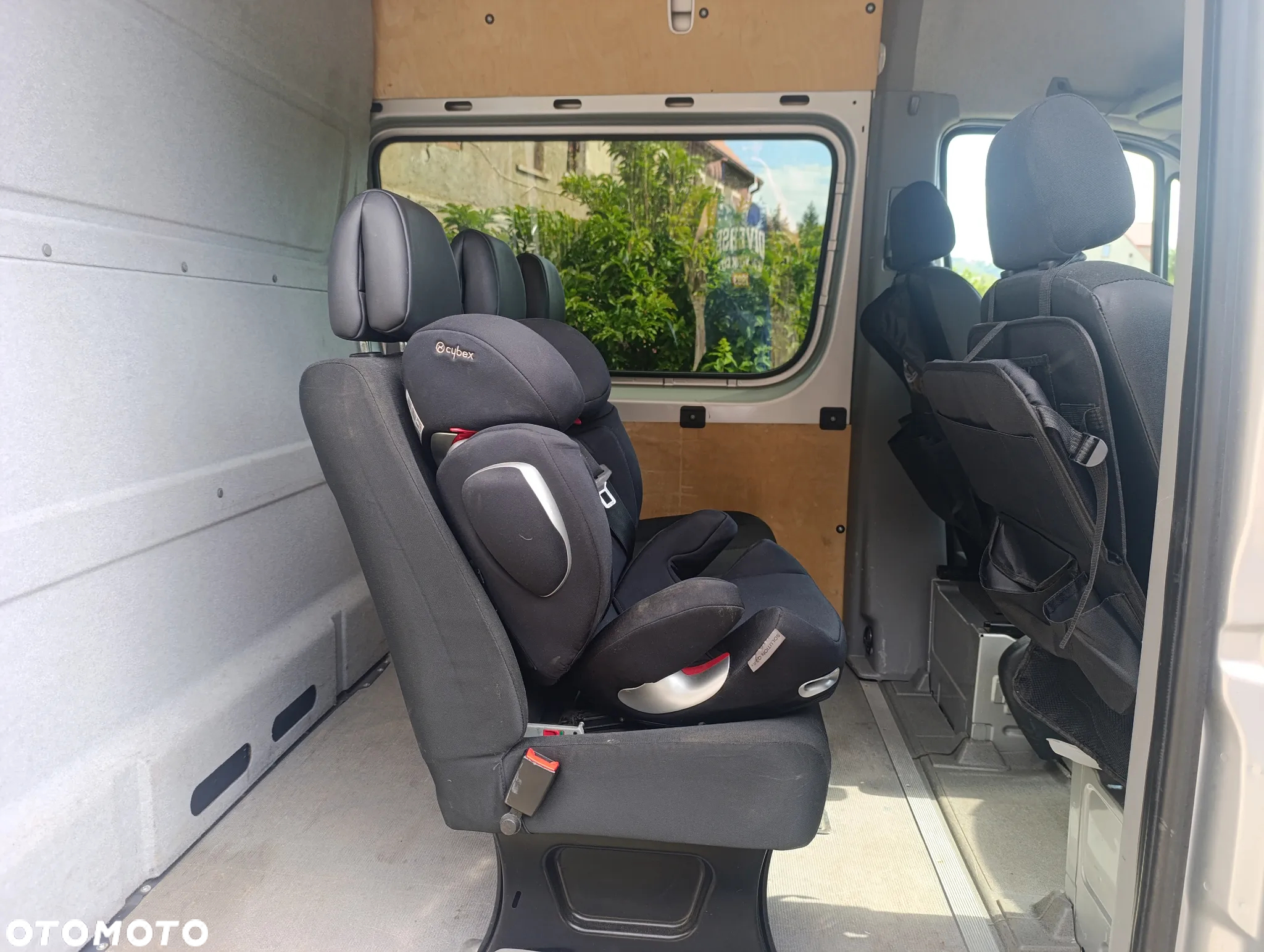 Mercedes-Benz Sprinter - 6