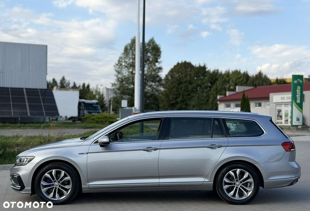 Volkswagen Passat - 5