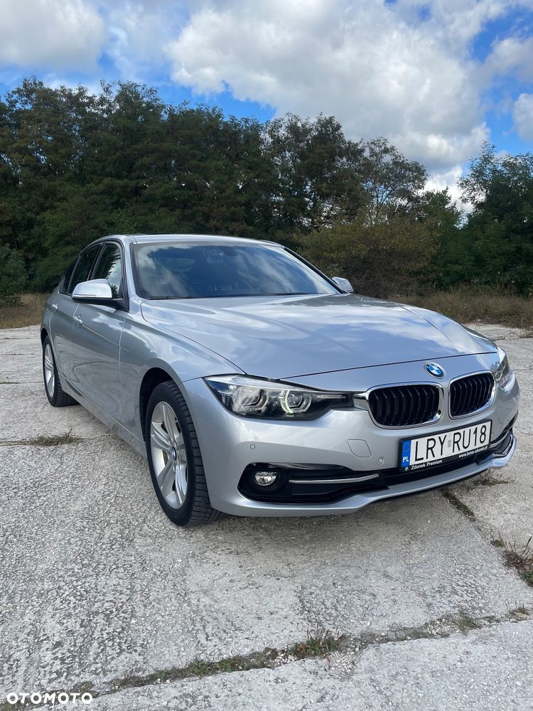 BMW Seria 3 328i xDrive Sport Line - 2