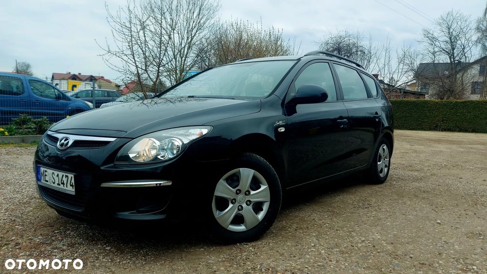Hyundai i30 i30cw 1.4 FIFA WM Edition - 2