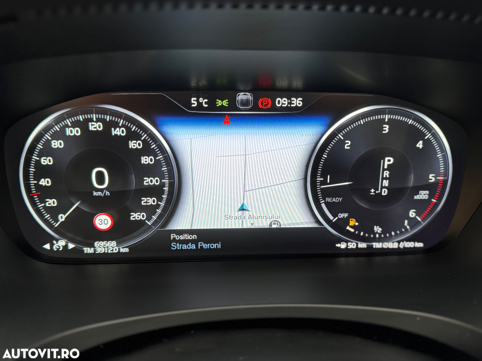 Volvo S90 D5 AWD Geartronic Momentum - 12