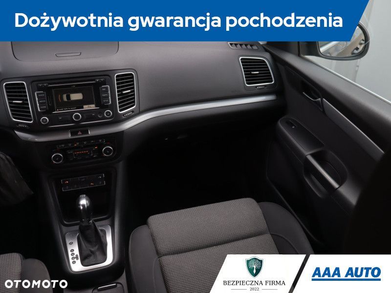 Volkswagen Sharan - 10