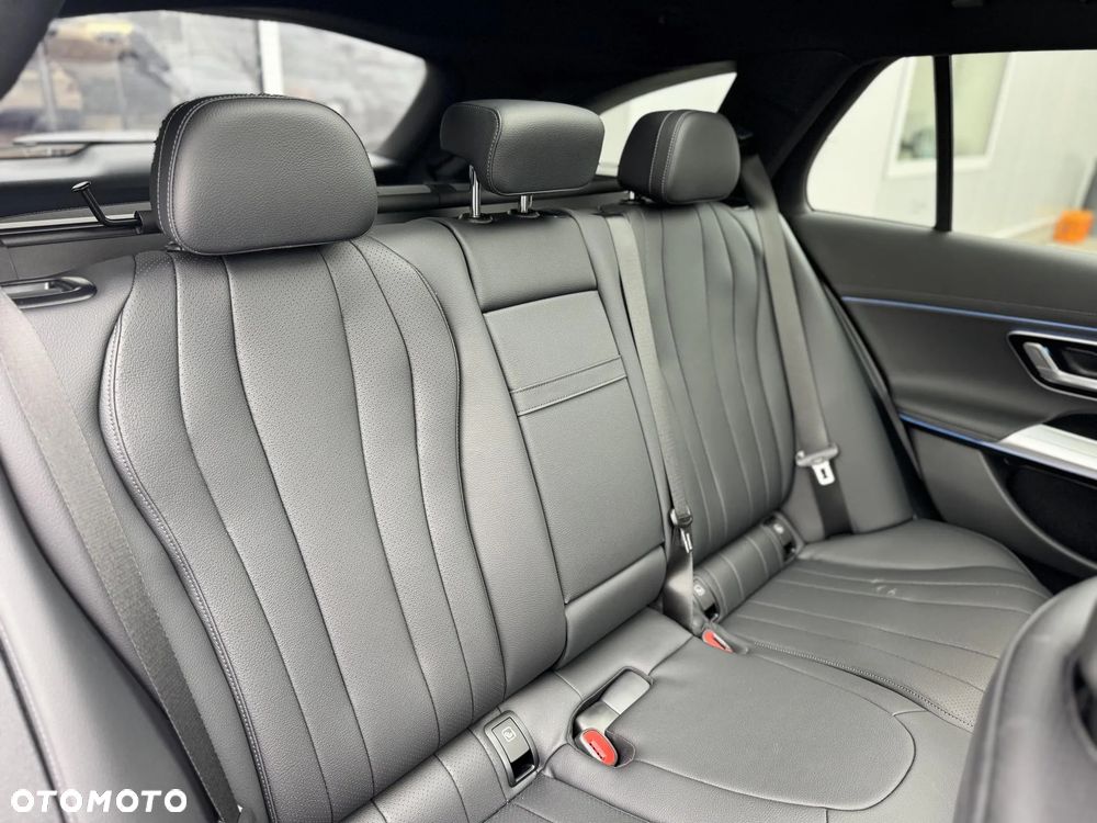 Mercedes-Benz Klasa E 220 d mHEV 4-Matic All-Terrain Avantgarde 9G-Tronic - 18