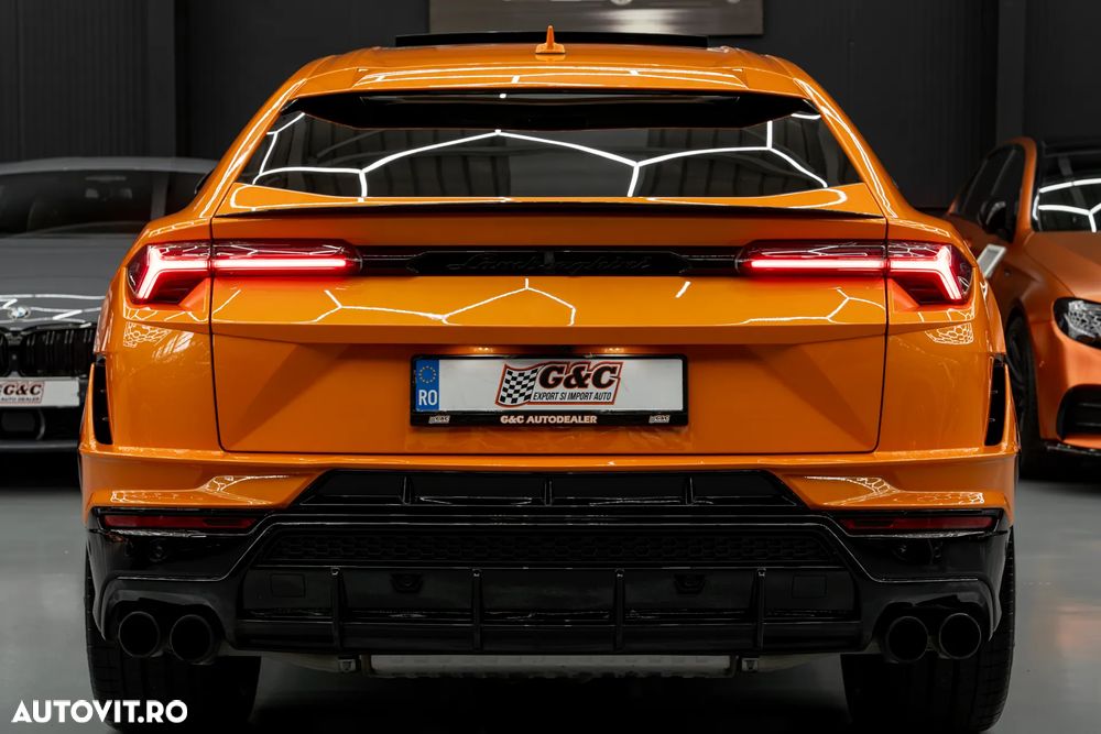 Lamborghini URUS - 10