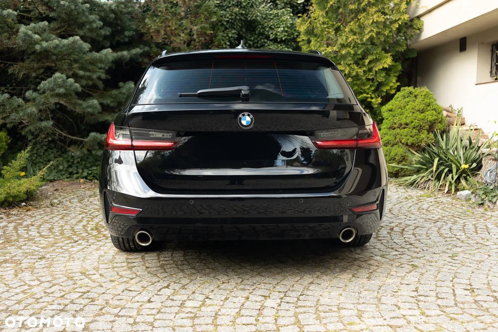 BMW Seria 3 320i GPF Sport Line - 19