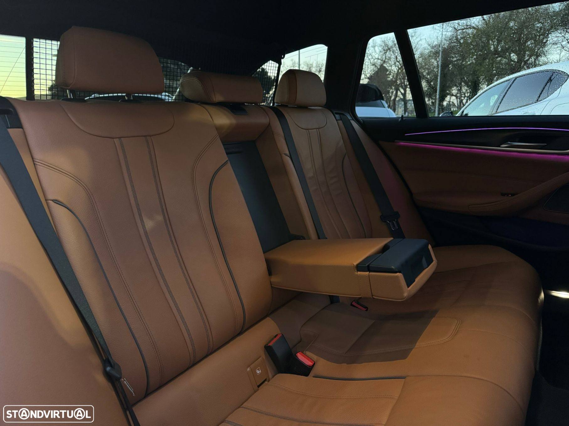 BMW 530 d Pack M Auto - 27