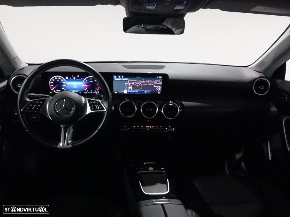 Mercedes-Benz CLA 180 d Shooting Brake AMG Line Aut. - 10