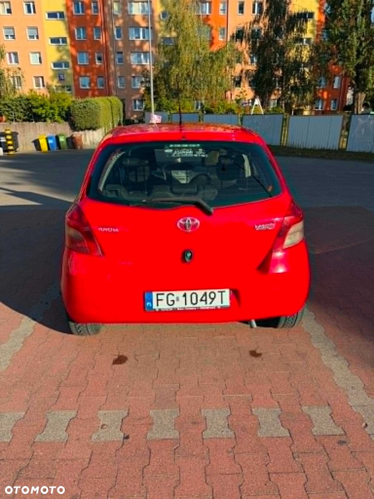 Toyota Yaris - 3