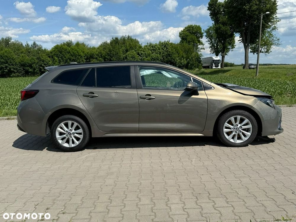 Toyota Corolla 2.0 Hybrid Comfort - 2