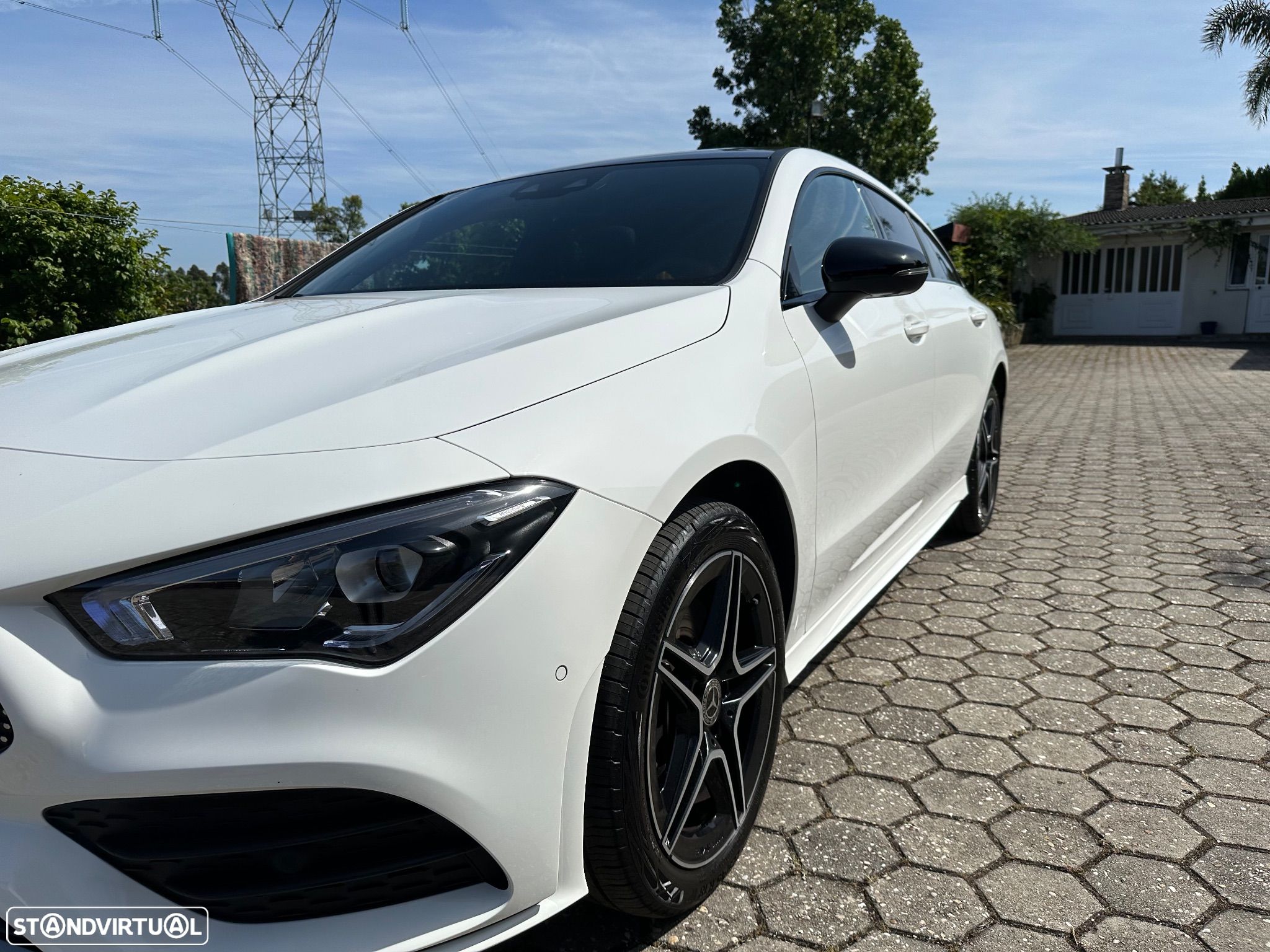 Mercedes-Benz CLA 250 e Shooting Brake AMG Line - 1