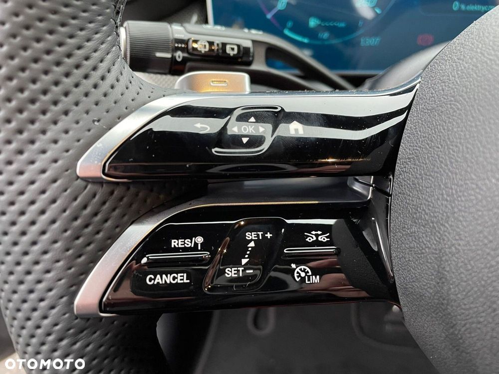 Mercedes-Benz GLC - 26