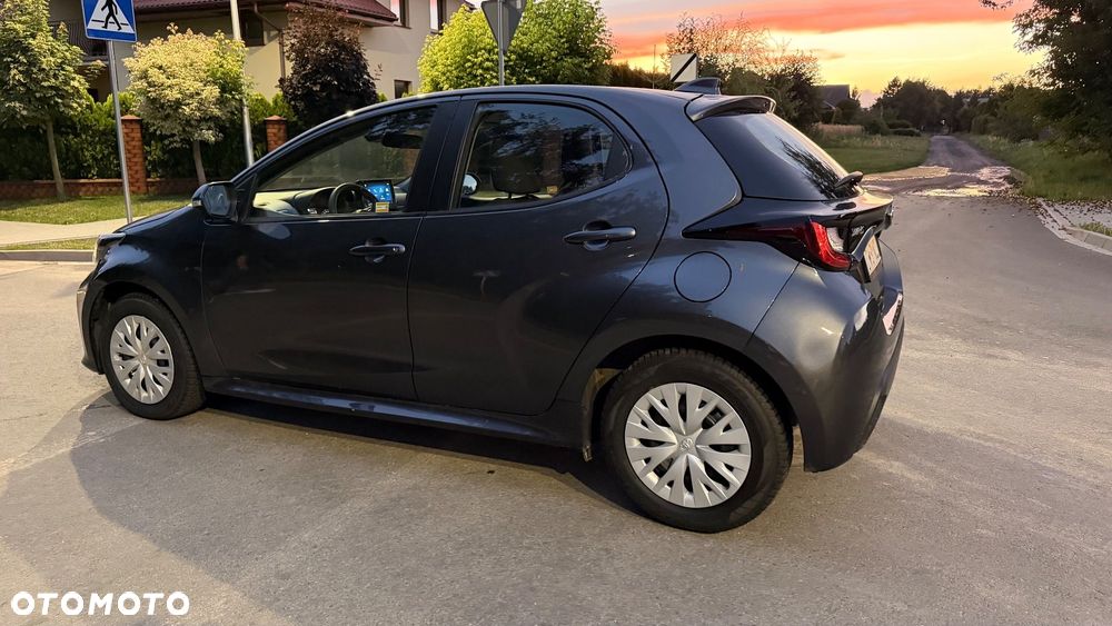 Toyota Yaris - 8