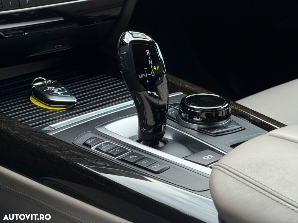 BMW X5 xDrive30d Sport-Aut. - 5