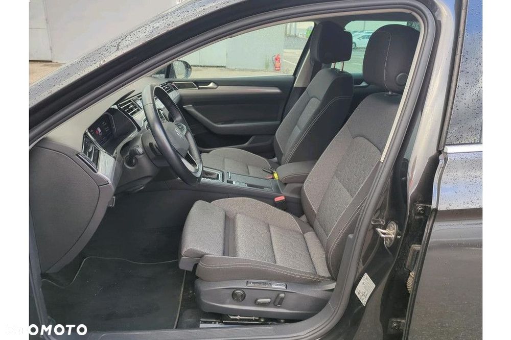 Volkswagen Passat Variant - 5