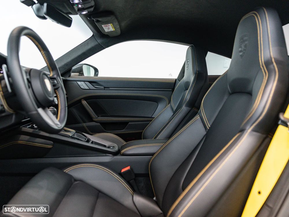 Porsche 911 (992) - 27