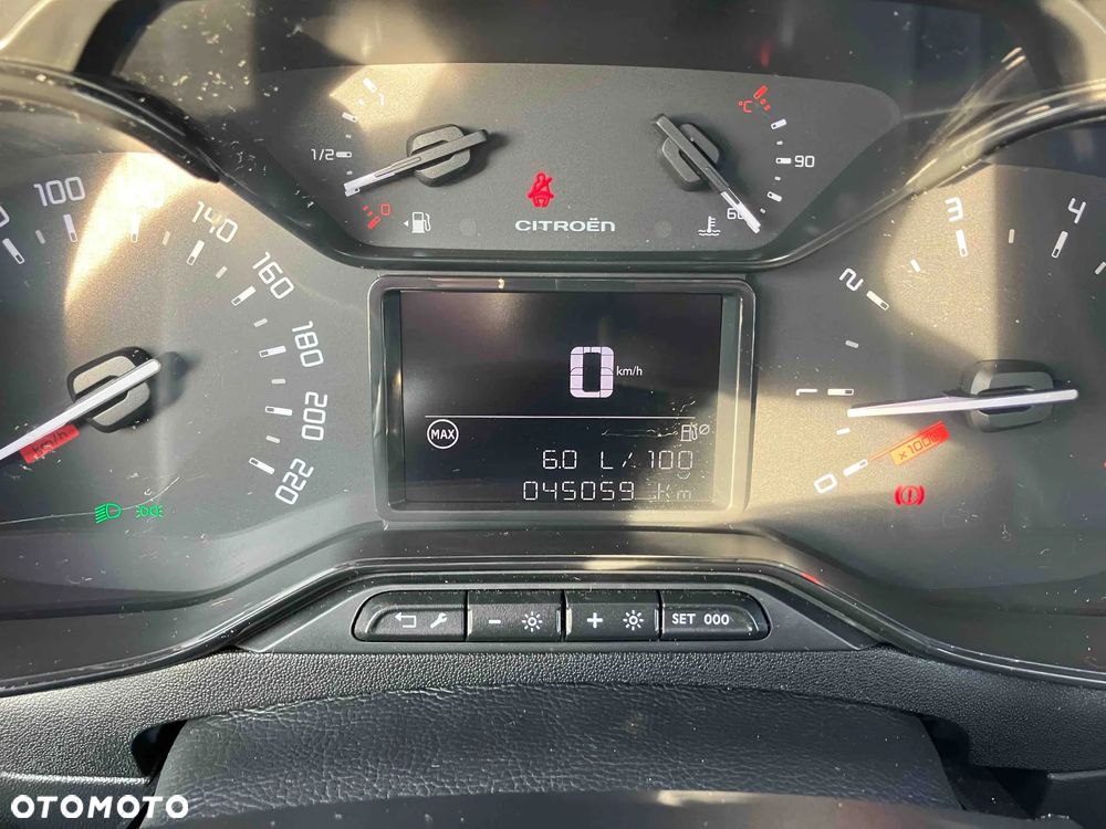 Citroën C3 Pure Tech 82 FEEL - 8