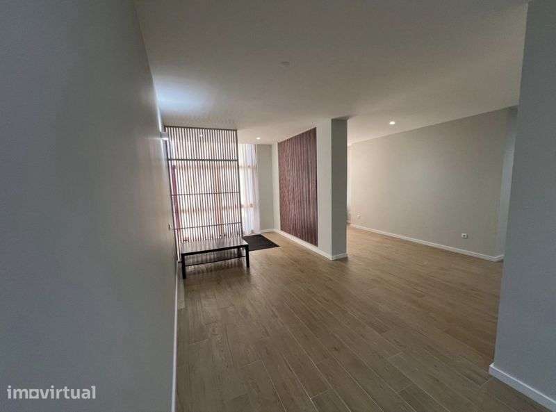 Apartamento T3 - duplex -- Renovado, terraco privado  - Famalicao - Grande imagem: 5/12