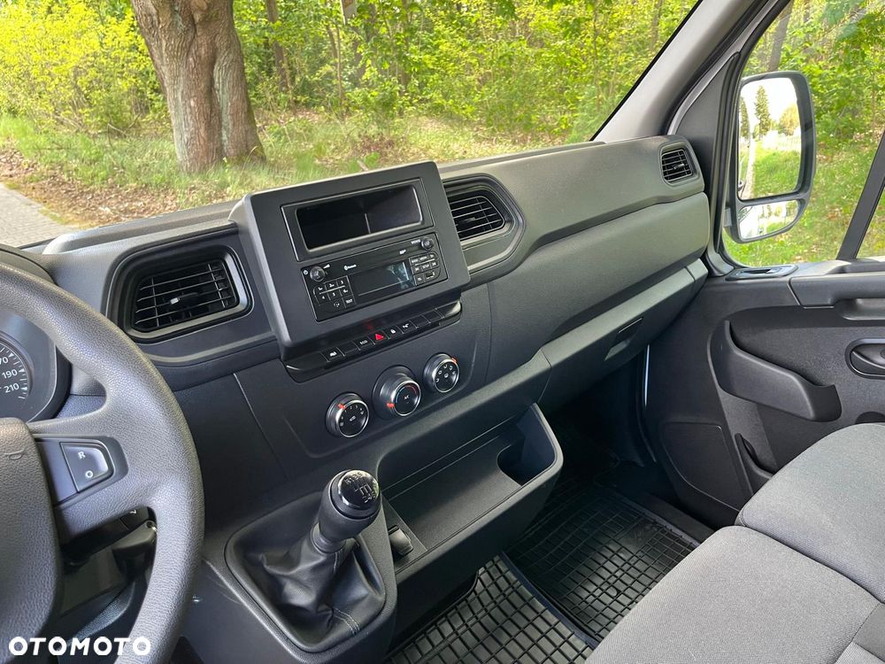 Renault Master - 15