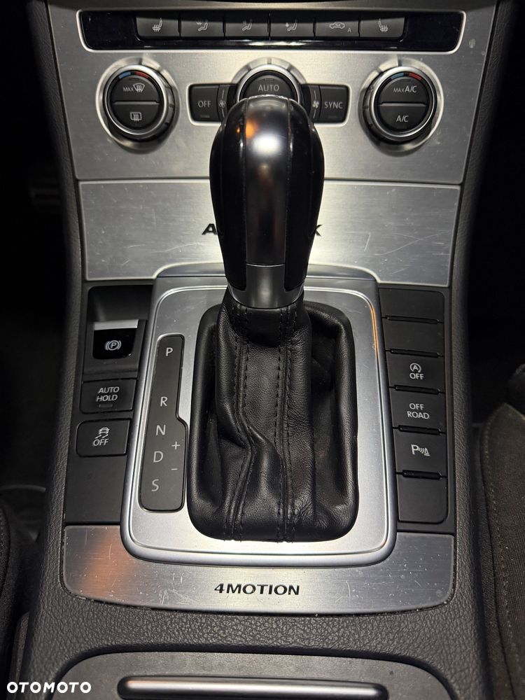 Volkswagen Passat Alltrack 2.0 TDI 4Mot DSG - 11
