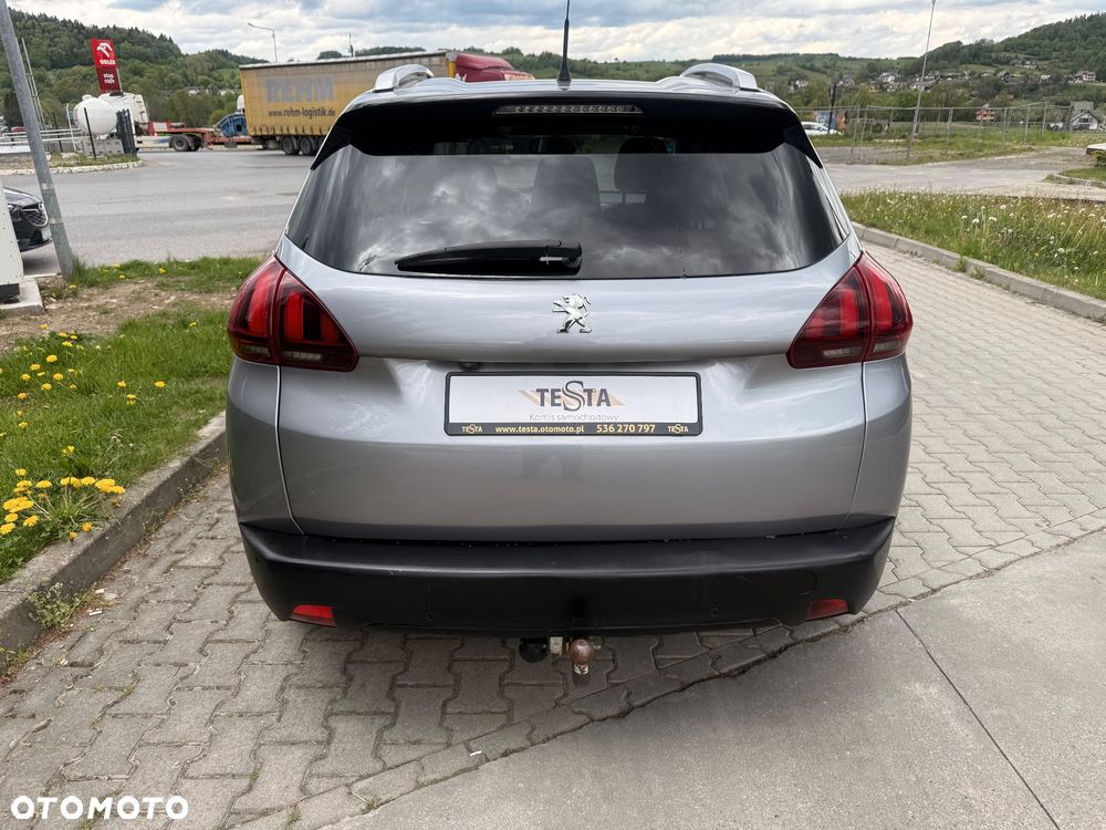 Peugeot 2008 1.2 Pure Tech Style - 5