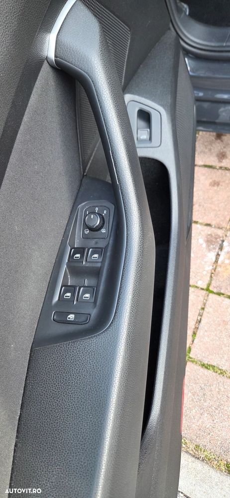 Volkswagen Passat - 13