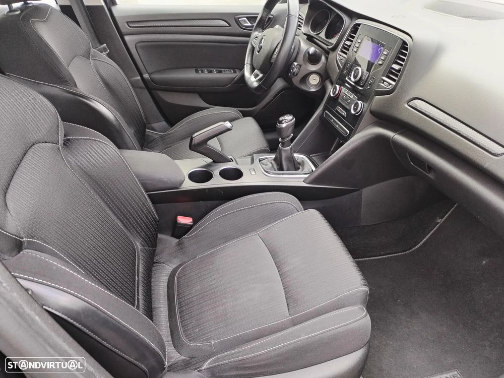 Renault Mégane Sport Tourer 1.5 dCi Zen ECO - 17
