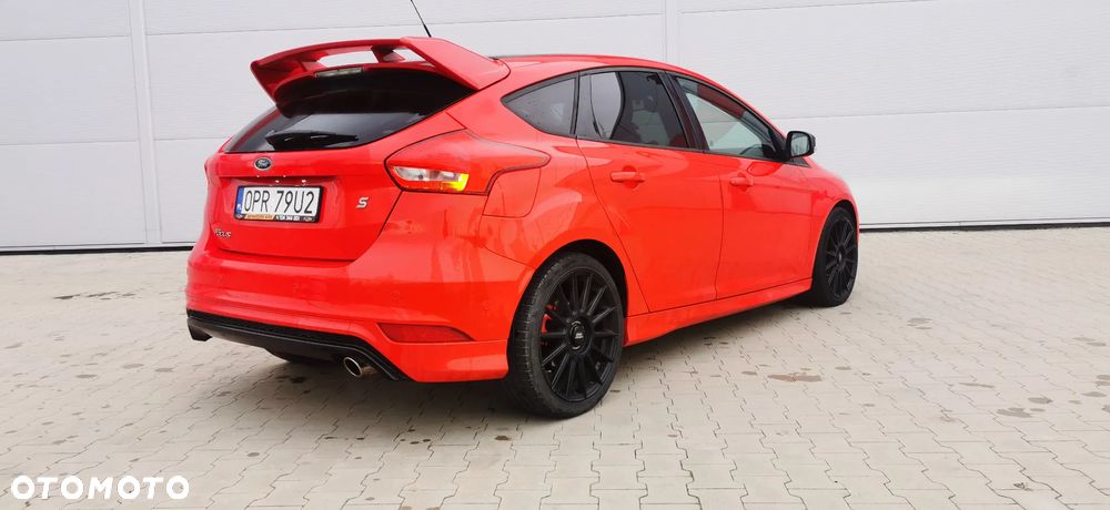 Ford Focus 1.5 EcoBoost STart-Stopp-System ST-LINE - 3