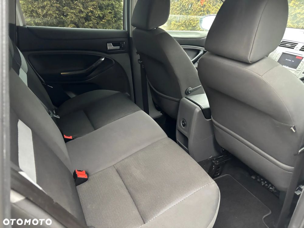 Ford Kuga 2.0 TDCi Titanium - 10