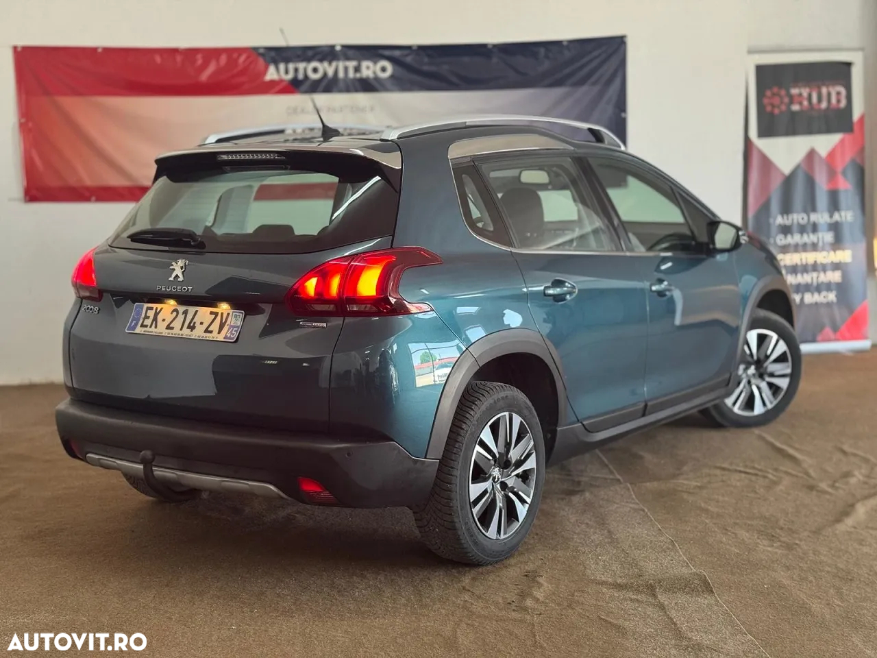 Peugeot 2008 PureTech 110 Stop&Start EAT6 Allure - 4