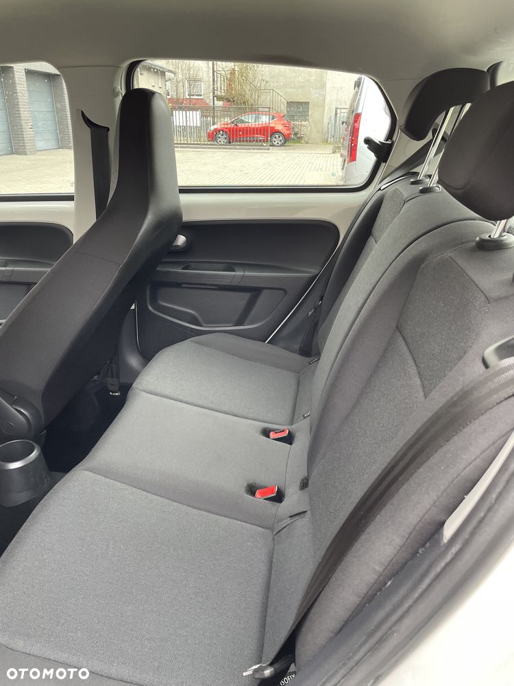 Volkswagen up! 1.0 move - 13