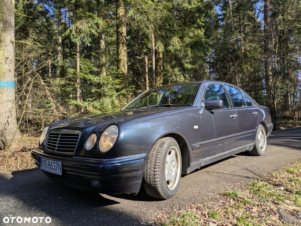 Mercedes-Benz Klasa E 220 D Avantgarde - 1