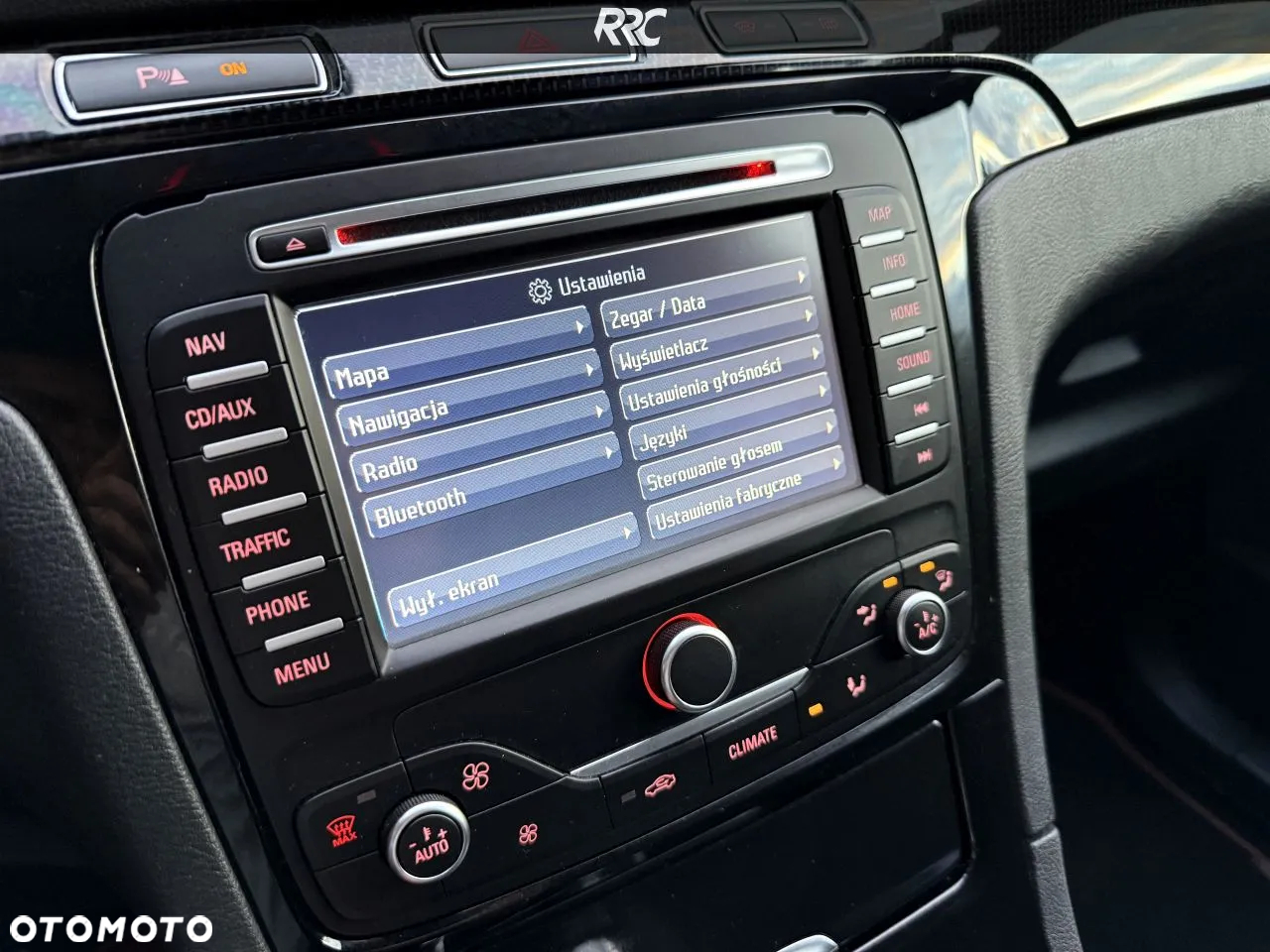 Ford S-Max 2.0 TDCi DPF Titanium X - 29