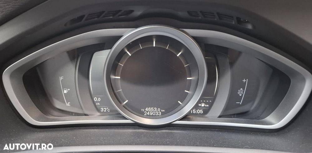 Volvo V40 D2 Basic - 9