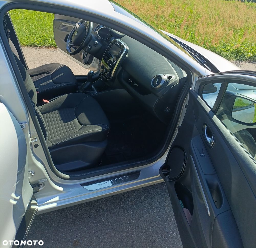 Renault Clio - 8