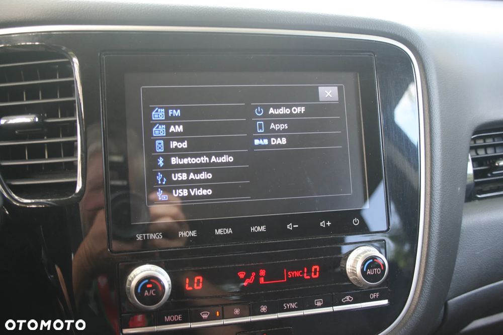 Mitsubishi Outlander Intense + - 31